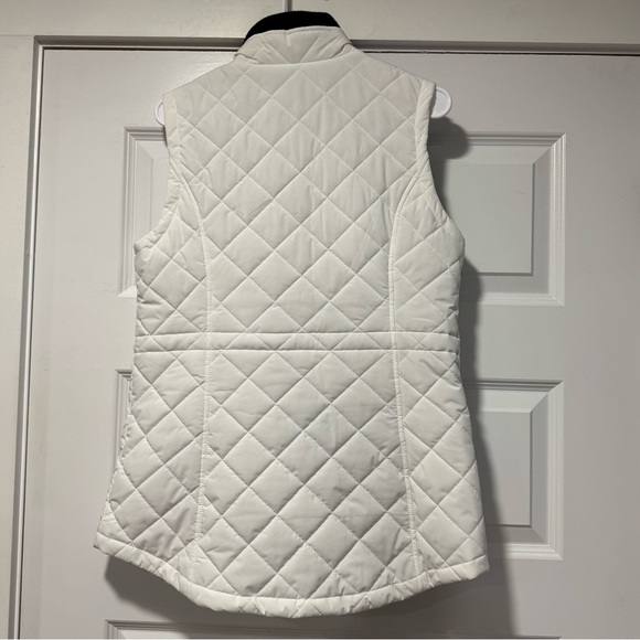 Nautica Women's White and Black Puffer Vest - Picture 6 of 10